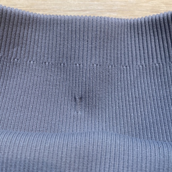 Lululemon | Flow and Go | Cropped‎ Leggings Capris - Picture 14 of 16